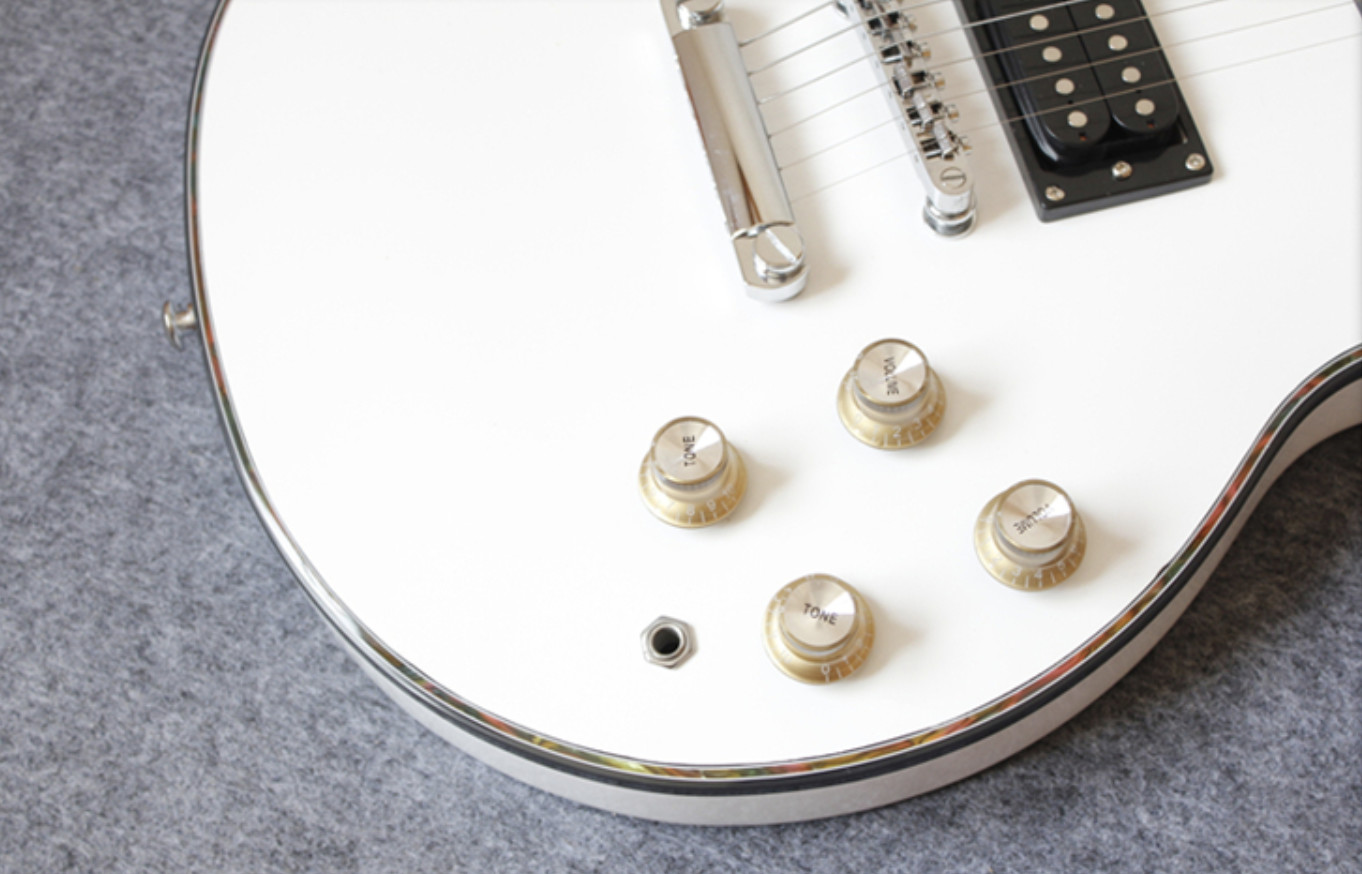 White Glossy Finish YMH SG Electric Guitars China Chrome Hardware