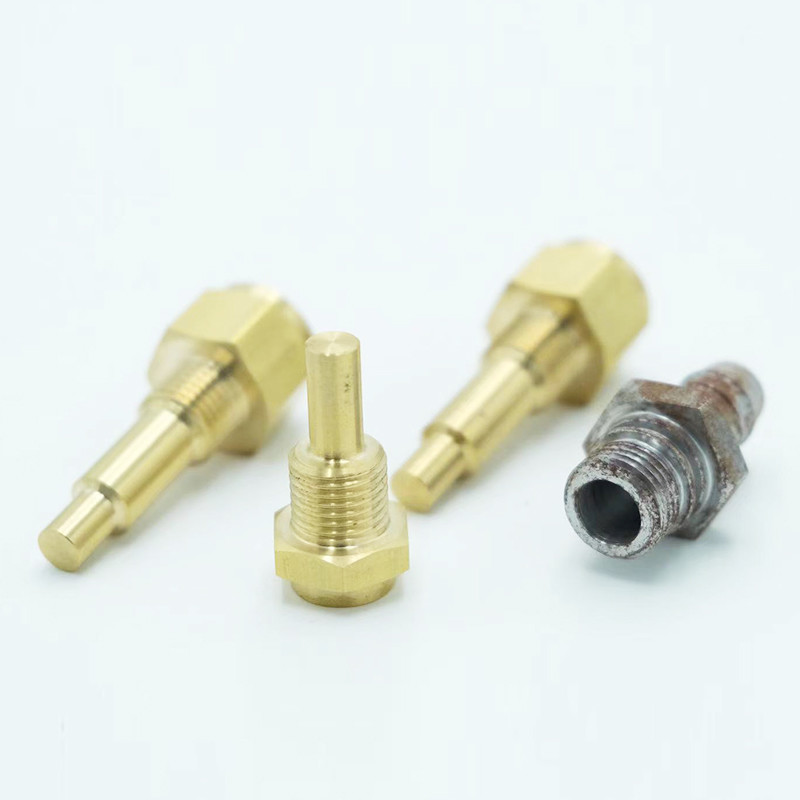 Automobile Oil Pipe Joints Urea Tank Nozzles Urea Tank Joints Steam Pipe Oil Pipe Joints Copper Oints