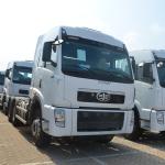 FAW Jiefang J5P Big Tractor Trucks , Manual 6*4 Heavy Duty Truck Tractor Head