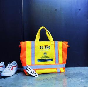 Quality Ultra - pyroxene hip-hop trend, personalized luminous large-capacity single shoulder bag wholesale