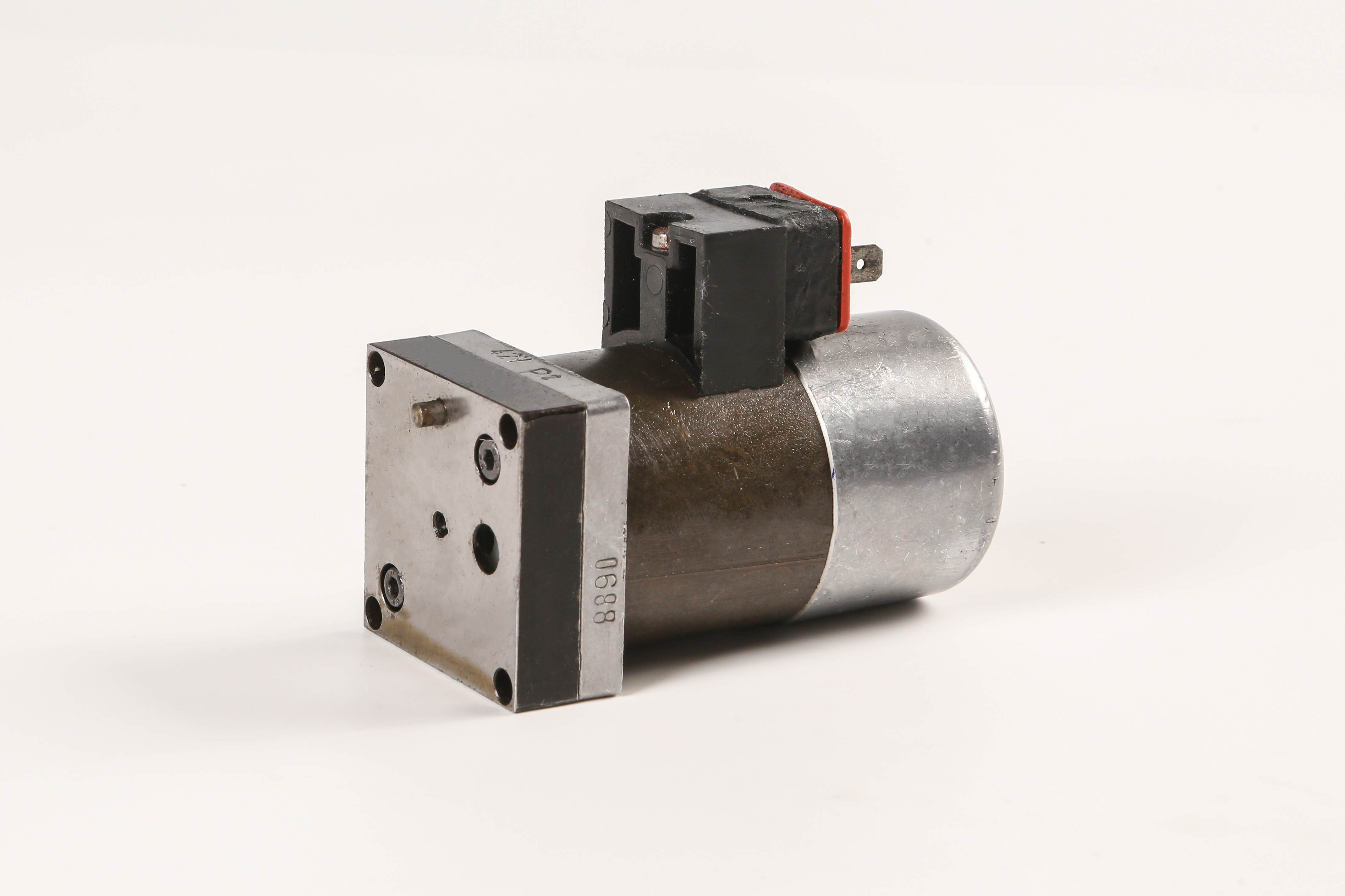 Polar Guillotine Cutter Hydraulic Solenoid Valve Designed for Optimal Cutting Results