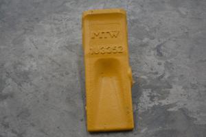 Quality J350 Digger Bucket Teeth 6kg 1U3352 Cast Alloy MTW wholesale