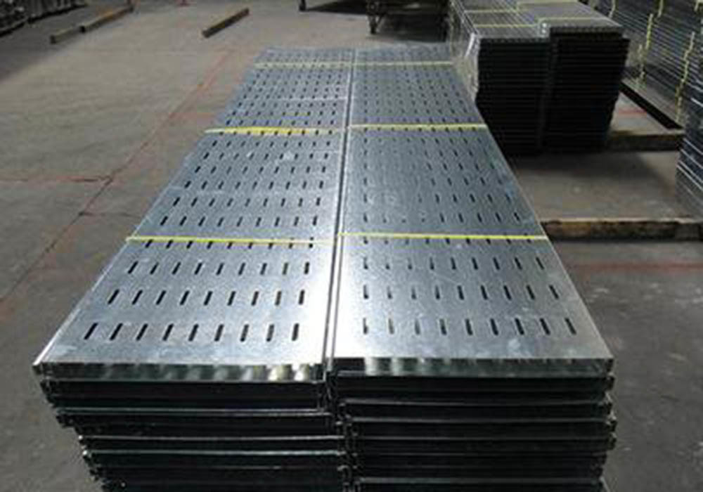 45# Steel Cable Tray Manufacturing Machine With 28-32 Roller Stations