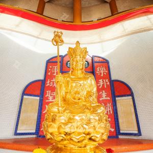 Quality Gold Leaf Bronze Sitting Ksitigarbha Bodhisattva Statue wholesale