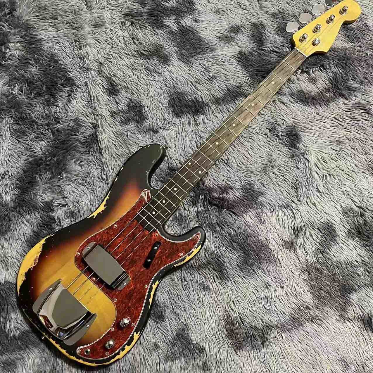 Custom 4 Strings P Precise Bass Guitar in Vintage Relic Finishing Accept Bass OEM