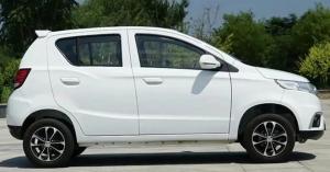 Quality 5 Seats Petrol Hatchback 105km/H MT AT Euro Standard Four Wheeler Vehicle wholesale
