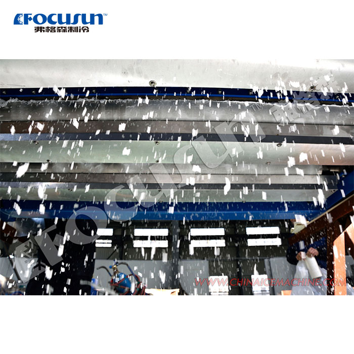 Industrial Snow Machine Maker for Scenery Park Indoor and Outdoor Cooling Technology