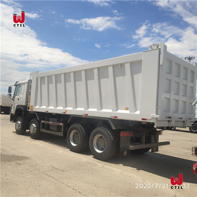 12 wheelers dump truck