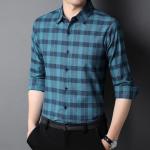 2021 Fashion Style Long Sleeve T-shirt for Men Covered Button Closure and