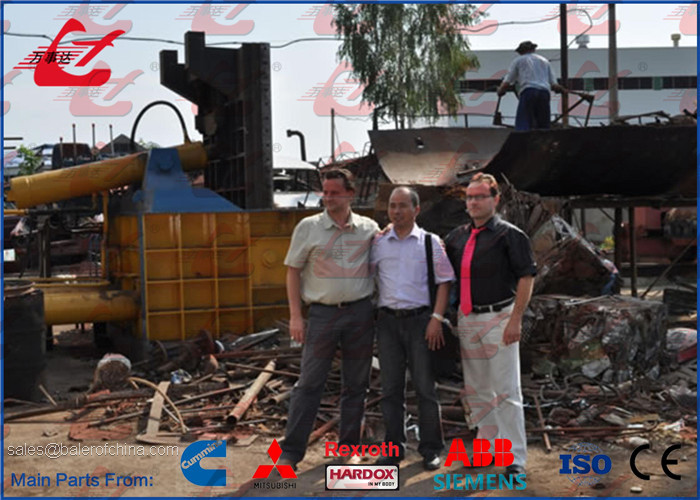Waste Vehicle Car Compactor Metal Baler Machine , Powerful Scrap Car Baler Y83-250UA