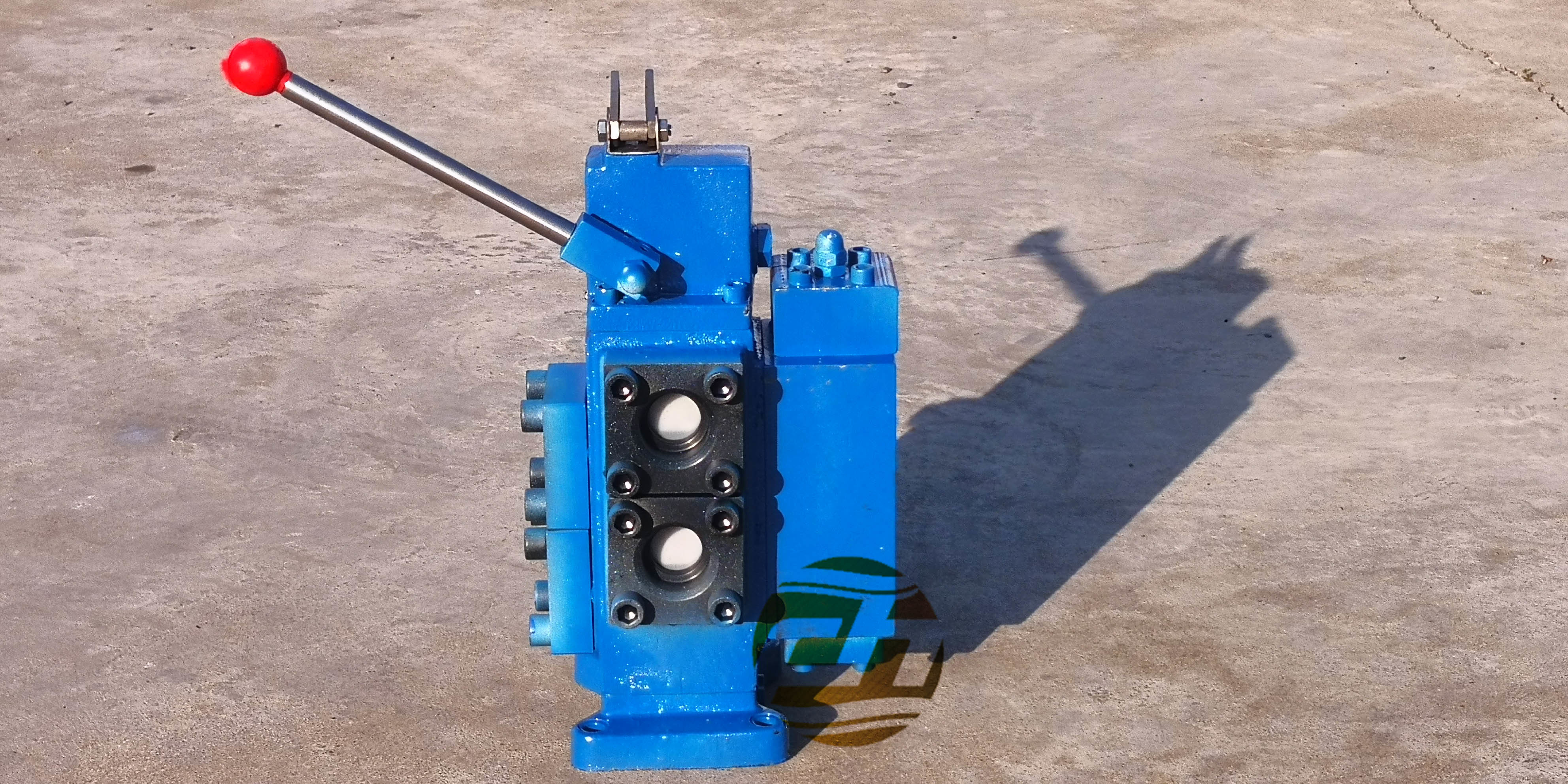 Marine Manual Proportional Flow Directional Compound Valve Model 35SFRE-MO32-H3