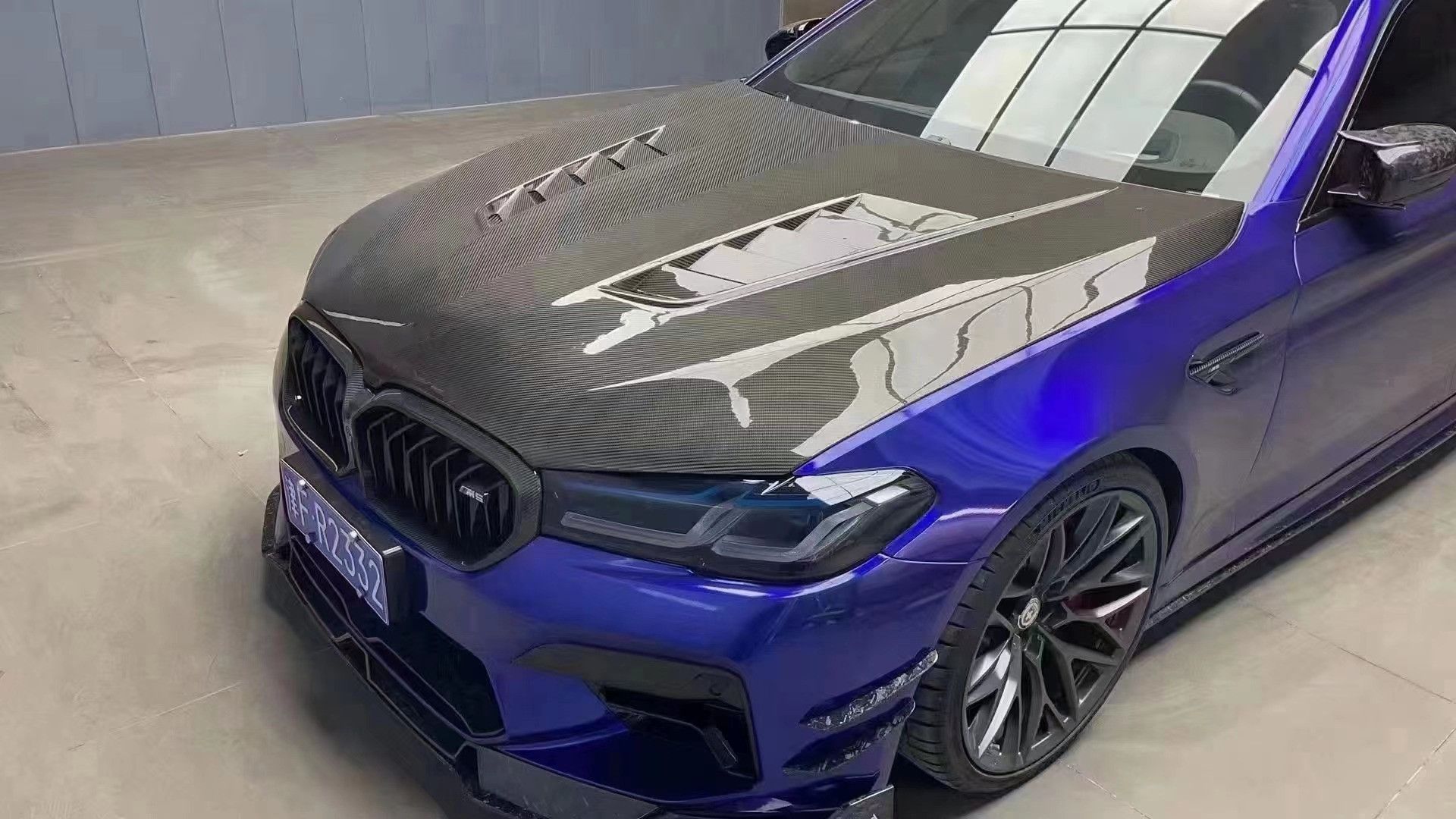For BMW 5 Series G30 G38 F90 Carbon Fiber Machine Cover G30 G38 F90 Dry Carbon Fiber Engine Hatch Cover