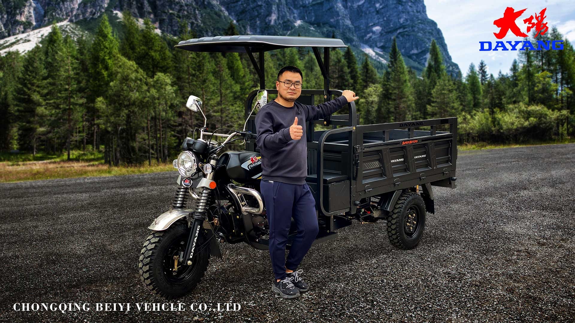 DAYANG Prince Grey Motorized Tricycles with 200CC Engine and 1000kg Loading Capacity