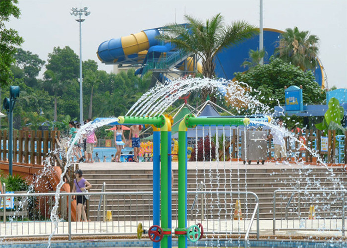 Eco - Friendly Spray Park Equipment Attractive Flower Flowing For All Ages