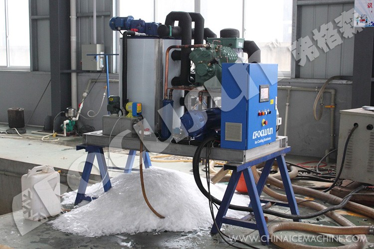 PLC Core Components Commercial Square Cube Ice Maker Machine for Ice and 380v Voltage