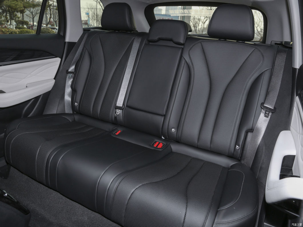 Geely Xingyue L Gasoline Version 2WD 215km/H 5 Seats Monjaro L Gasoline Petrol SUV Car