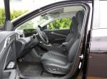 Blue Color SUV EV Cars 5 Doors 5 Seater U Nezha New Energy Vehicles