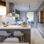 European Style Kitchen Cabinet Latest Perfect Workmanship Lacquer Surface