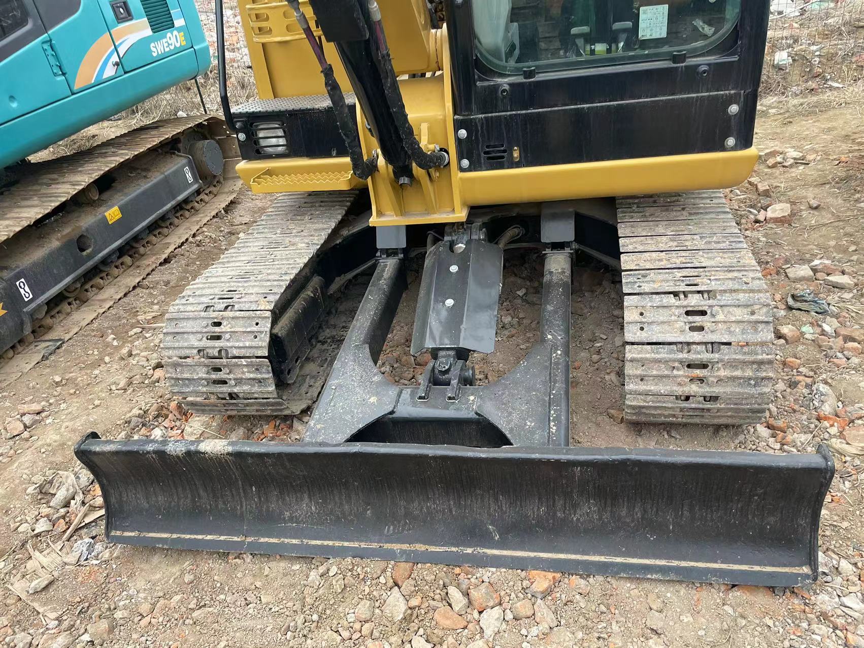 Used cat excavator CAT305.5 digger used machinery 5.5ton excav price cat excav used cat