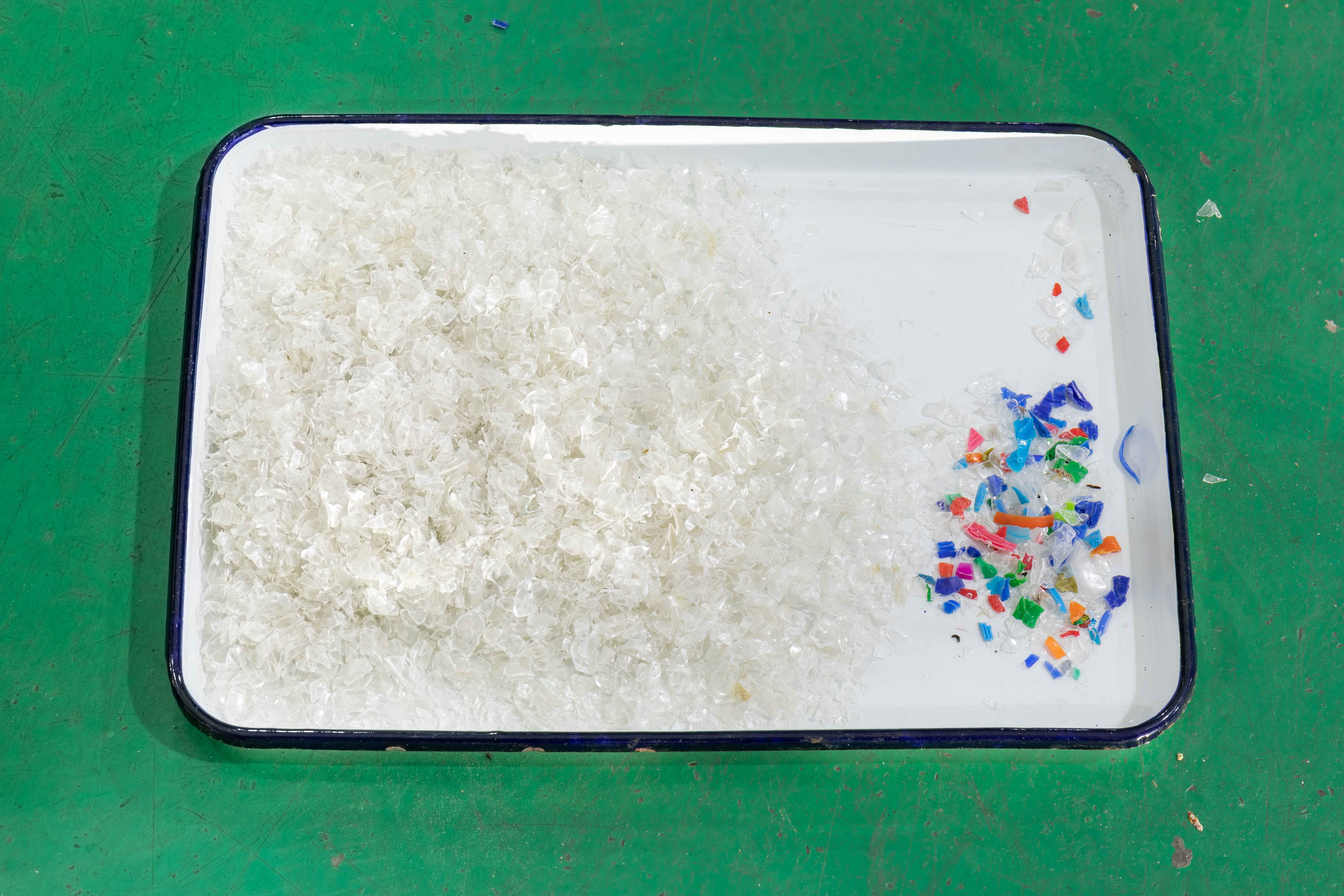 99.99 accurate Plastic Color Sorter with High Frequency Ejectors