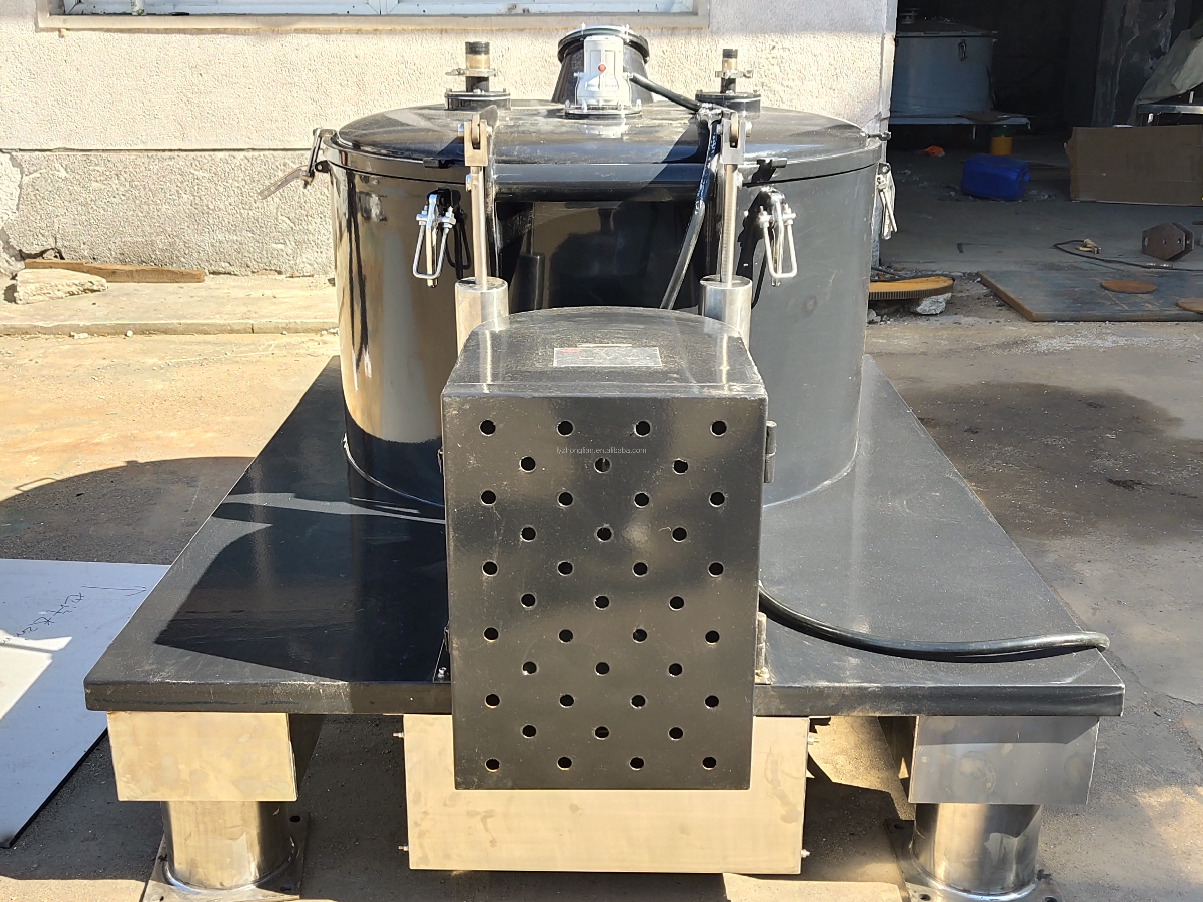 Small scale china oil centrifuge spinner producer plate filter centrifuge machine