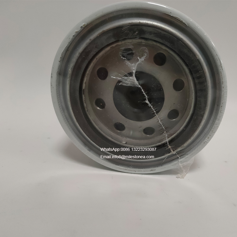 WF2070 Truck Engine Fuel Water Separator Filter WF2070