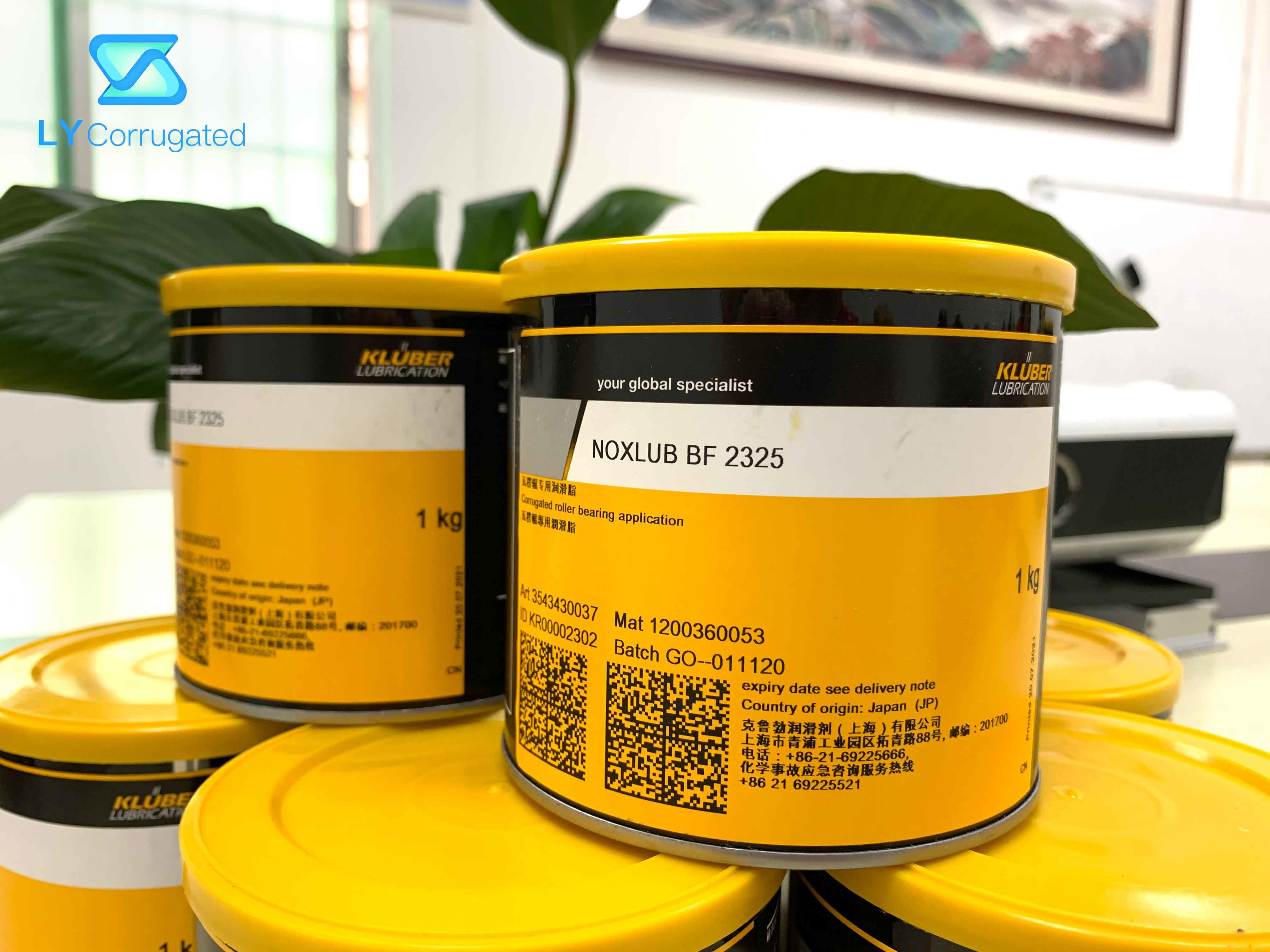 Kluber Grease Lubricant 2325 Corrugated Machine Spare Parts For Corrugating Rolls