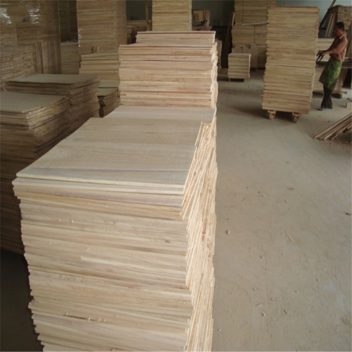 Moisture Content 8%-12% Paulownia Lumber Board For Contemporary Design
