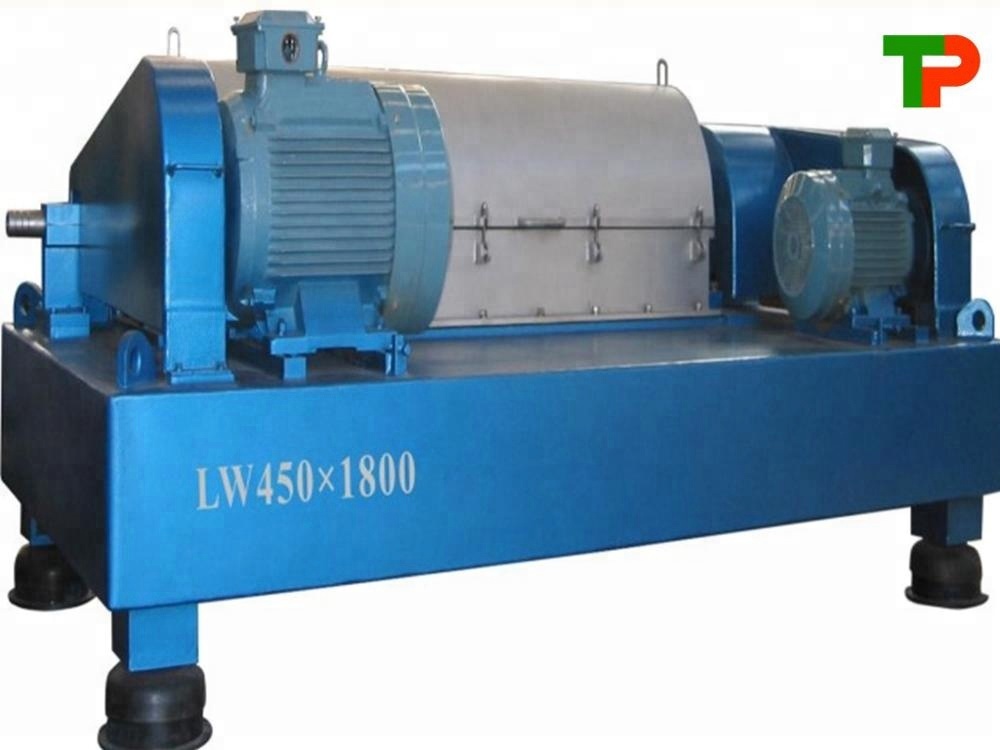 4-90KW TPLW 3 Phase Sludge Dewatering Decanter Centrifuge for Oil Waste Water on Farms