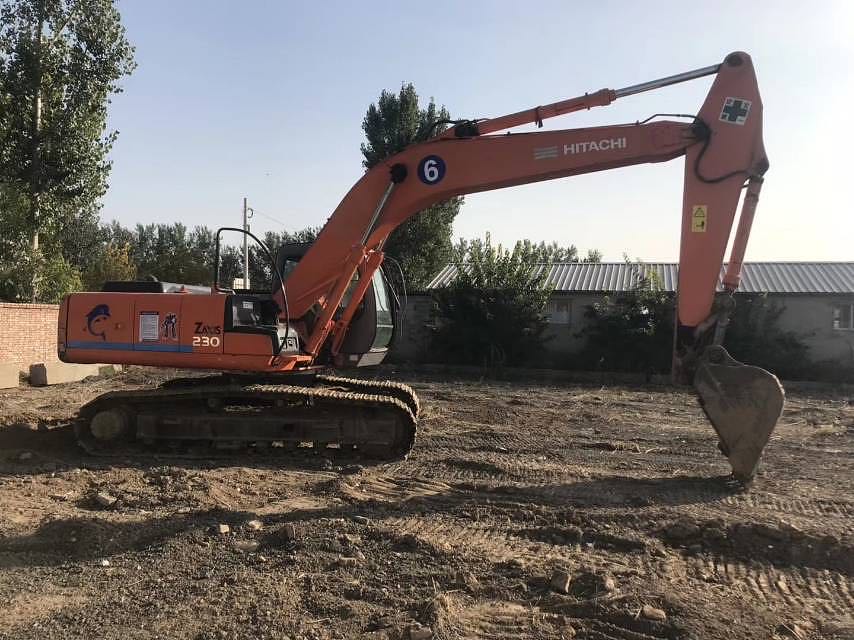 Hitachi hot sale Second hand Japan Origin HITACHI ZX260 Crawler Excavator Cheap Price Used Chain Excavator