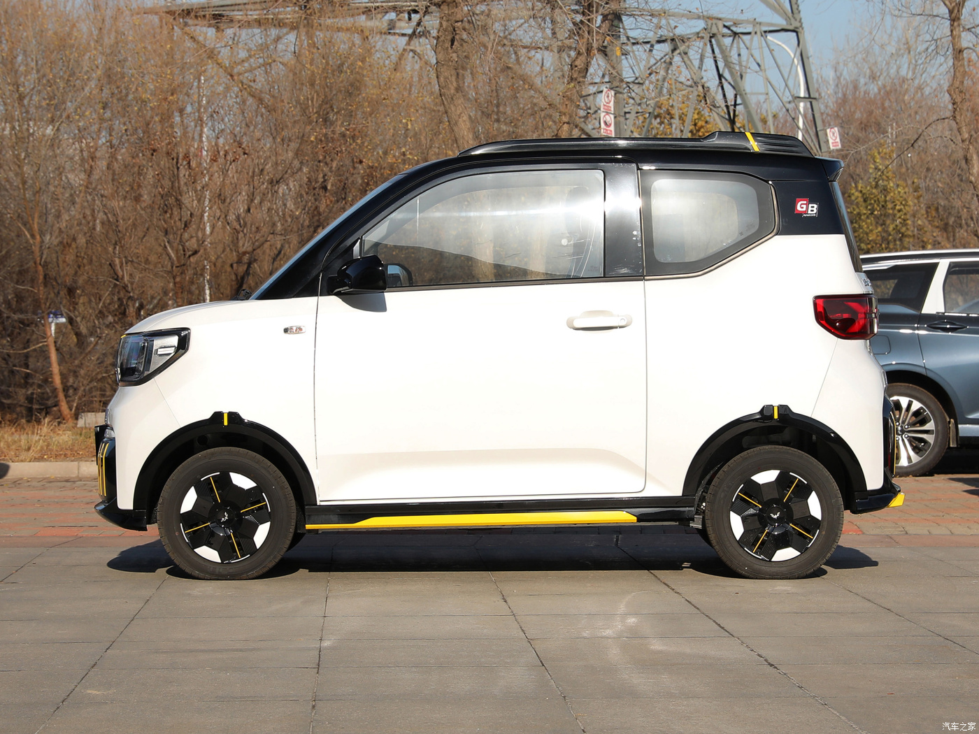 Range 300km New Energy Mini Car 100km/H Wuling Hongguang 100% Electric