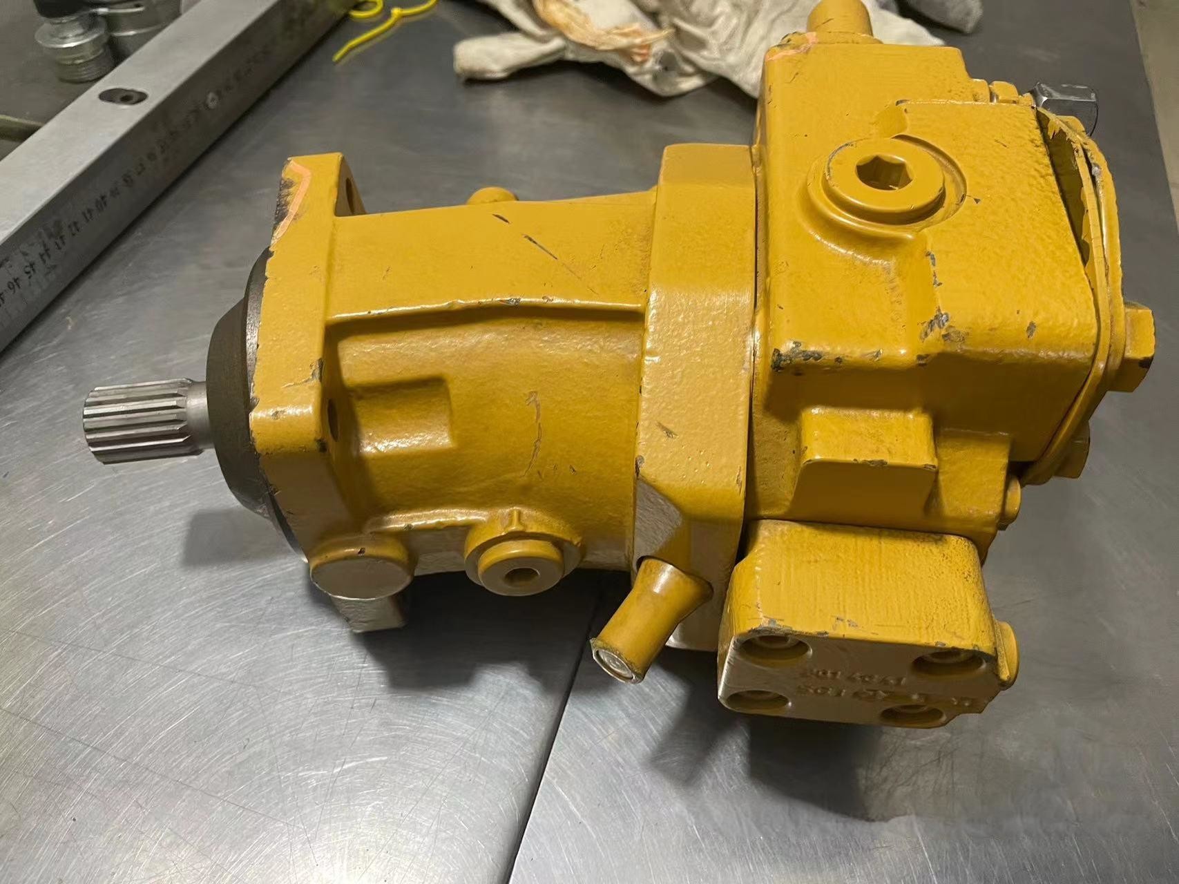 Putzmeister Boom Oil Pump A7V28DR/259028008 For 42m 46m Concrete Pump Truck Using Spare Parts