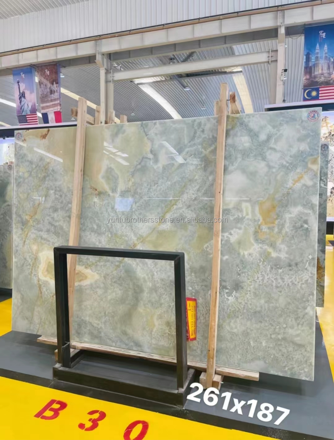 Modern Backlit Green Onyx Stone Slab 30mm Thickness for Graphic Living Room Jade Wall