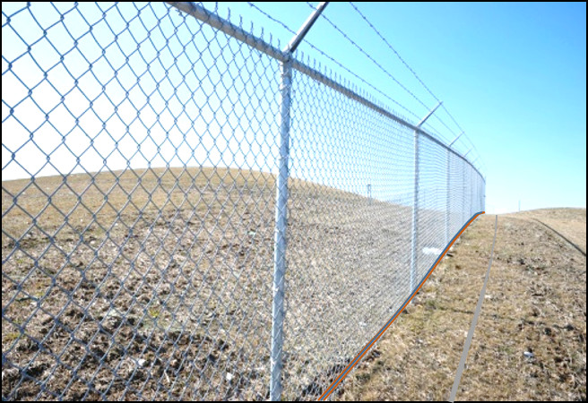 Black PVC Coated Chain-Link Fence/Cyclone Fence 1.5m*10m*60mm*3.5mm