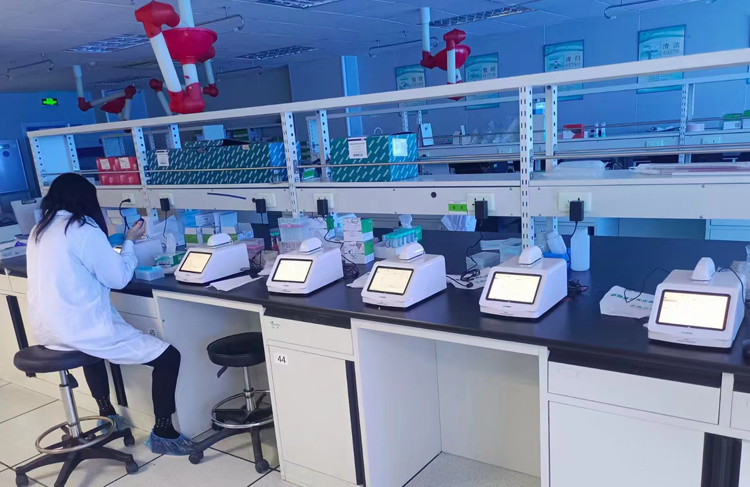 Protein Analysis UV Vis Nanodrop Micro Volume Spectrophotometer 00.01 To 400mg/ Ml 20*30*20cm