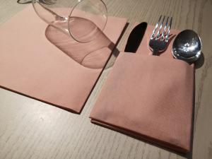 Quality Biodegradable Luxury Party Holiday Color Paper Napkin For Clean Disposable wholesale