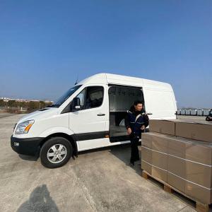Quality 4 Doors Electric Cargo Vans Auto 110km/H 288km For Transportation wholesale
