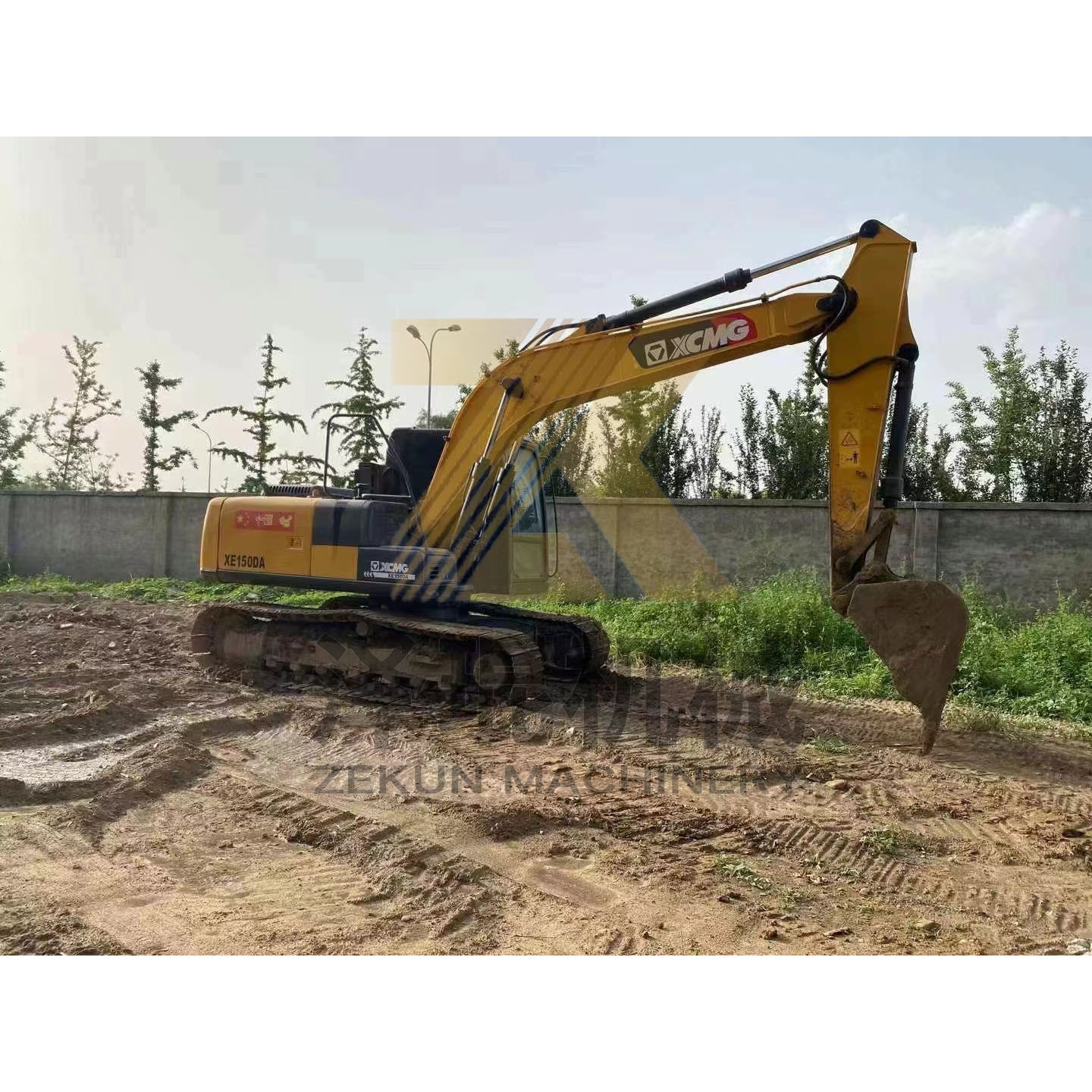 Used 14Ton XCMG XE150DA Crawler Excavator with Hydraulic Valve