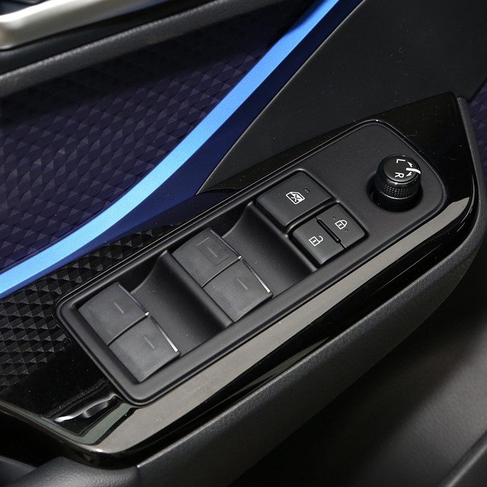 High Performance Toyota C-HR 2023 2.0L Intelligent Electric Hybrid Dual Engine Small SUV 5 Door 5 seats Factory