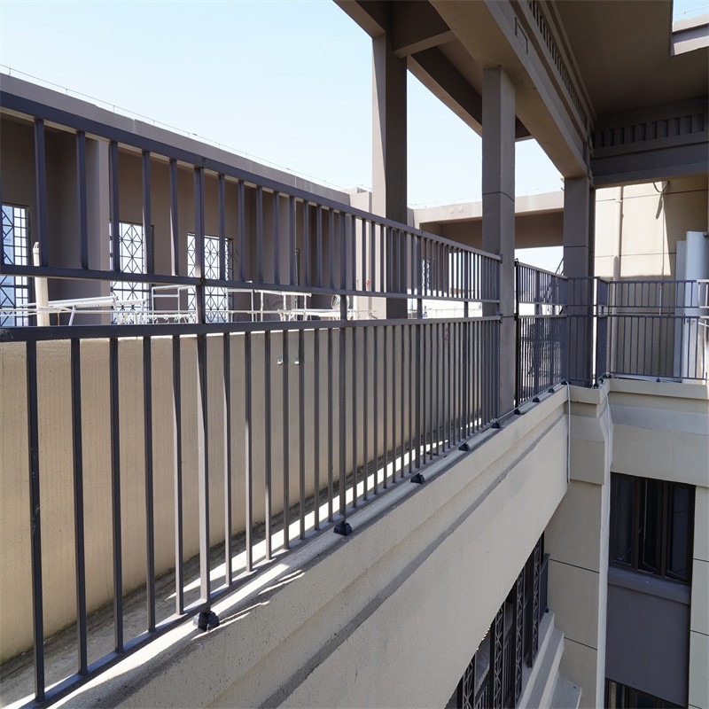 Sustainable Stainless Steel Balcony Railing Aluminum Balustrade Metal Fence 1000mm