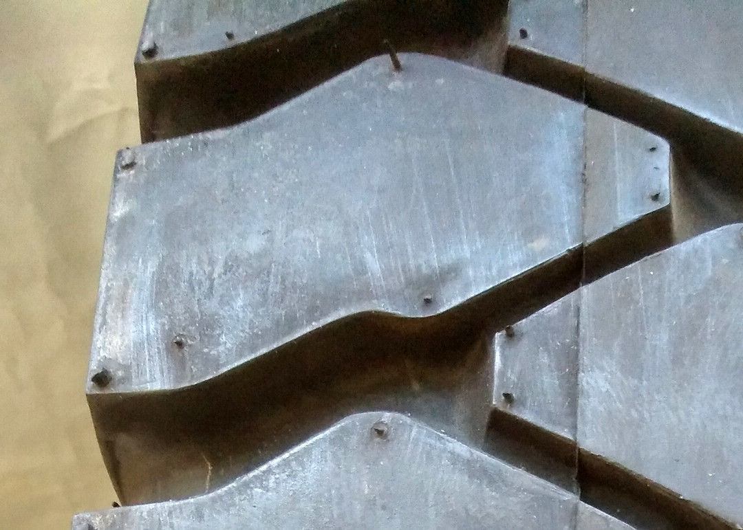 Anti Sideslip Industrial Forklift Tires 8.25-12NHS Narrow Grooves Stable Performance