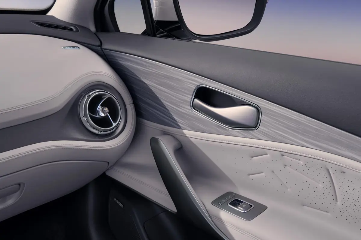 2023 Denza Car -Denza N8 Four-wheel Drive Super Hybrid Flagship Six-seat Version Auto Vehicles Ev Car