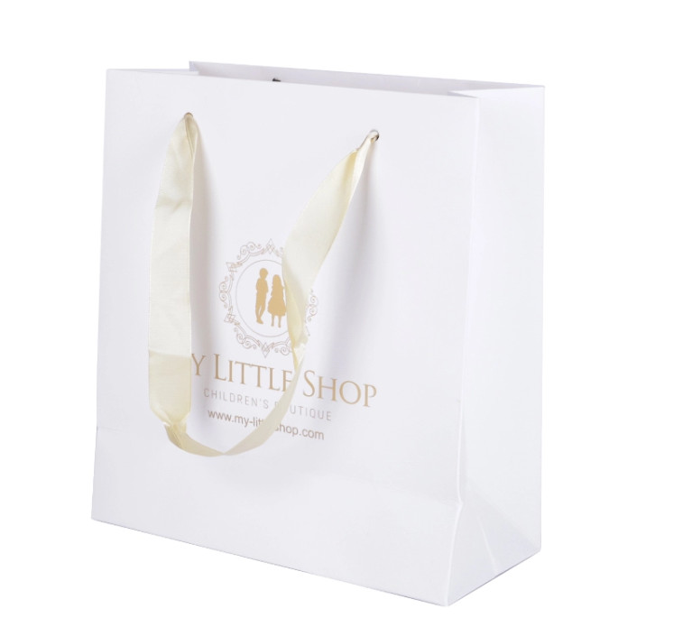 Ribbon Handle Printed Kraft Paper Bags Matt / Glossy Lamination Surface Handling