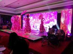 Quality Portable 2000cd P3.91 P4.81 90W Dance Floor LED Screen wholesale