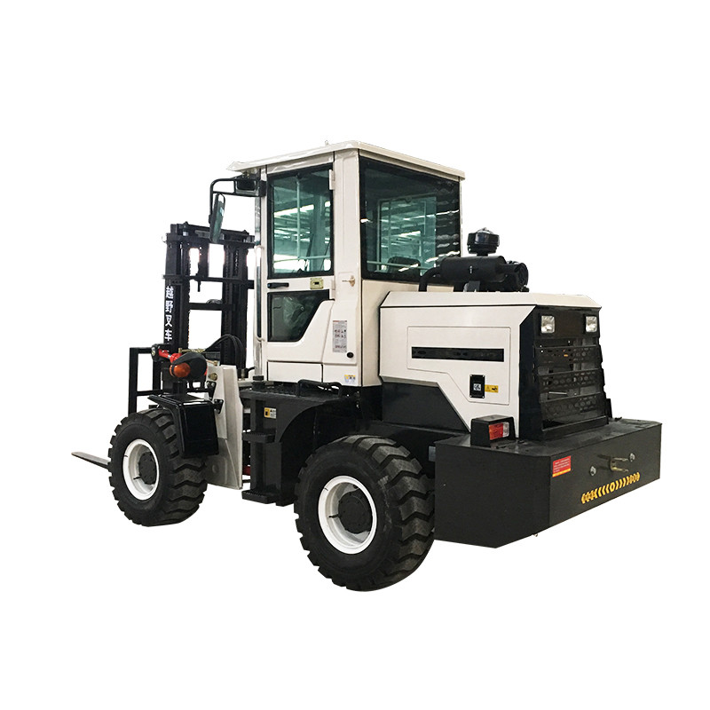 Small Port Handling Equipments , 4wd 3 To 5 Ton Off - Road Hydraulic Forklift Truck Diesel Machines