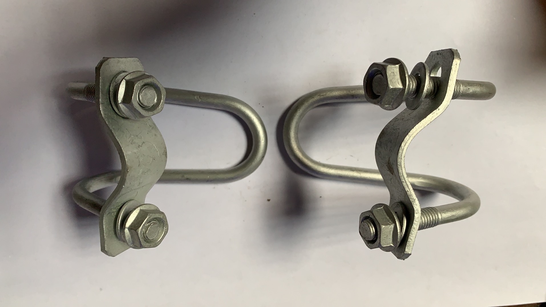 Furniture Double Pipe Clamp 304 Stainless Steel Double U-Bolt with Screw and Washer U-Clamp M6 M8 BLACK Finish DIN Standard