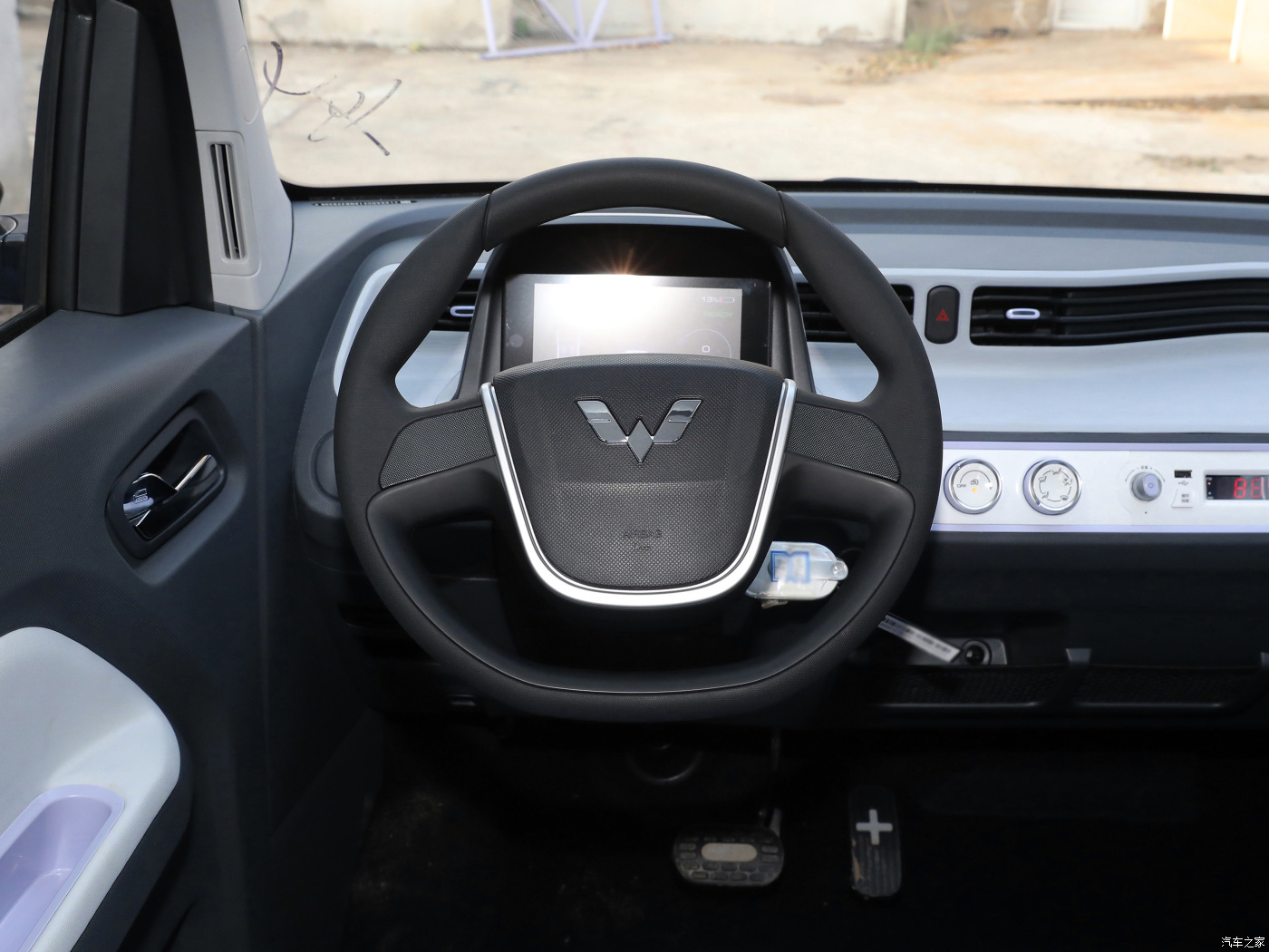 Range 300km New Energy Mini Car 100km/H Wuling Hongguang 100% Electric