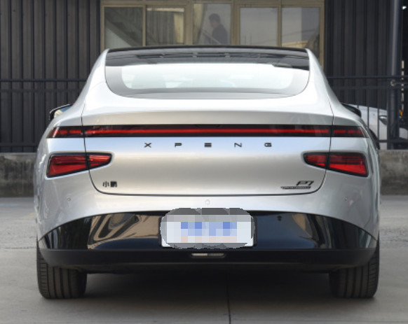 XPENG P7 2023 P7i 610 Max Xingneng Version Pure Electric 4 Door 5 seats Sedan