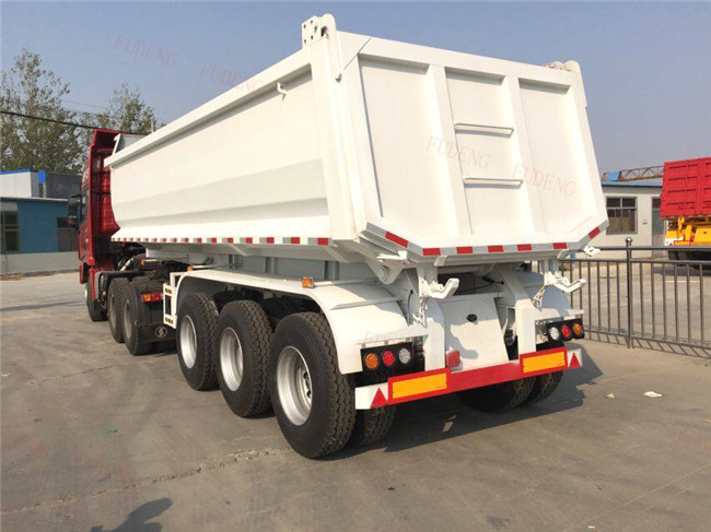 Tri - Axle Hydraulic Dump Semi Trailer U Or Square Shape 40CBM Box Dimension
