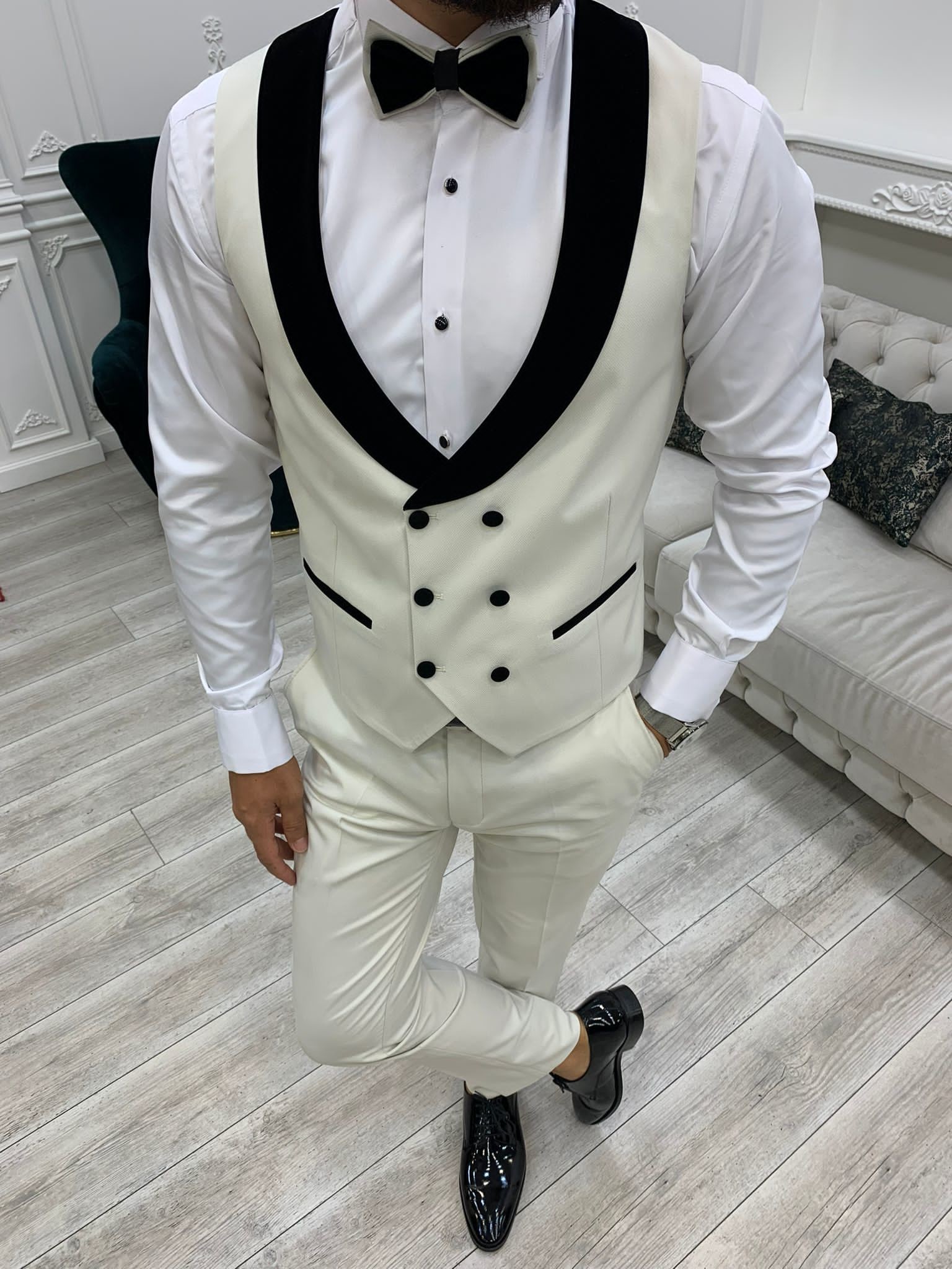 Ventura White Shawl Collar Tuxedo Slim Fit 3pc 65% Polyester